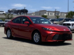 Toyota Camry LE (Natl) 2026
