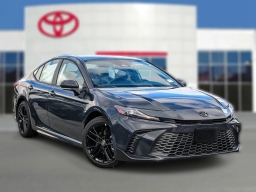 Toyota Camry SE (Natl) 2026