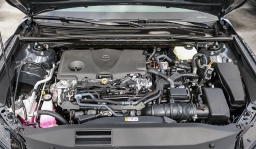 Toyota Camry SE (Natl) 2026