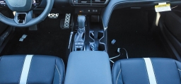 Toyota Camry SE (Natl) 2026