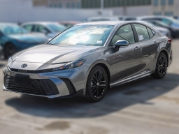 Toyota Camry SE (Natl) 2026