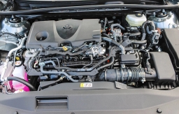 Toyota Camry SE (Natl) 2026