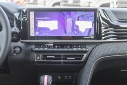 Toyota Camry XLE (Natl) 2026