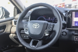 Toyota Camry XLE (Natl) 2026