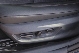 Toyota Camry XLE (Natl) 2026