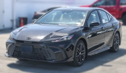 Toyota Camry SE (Natl) 2026