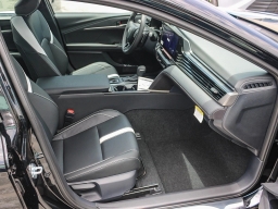 Toyota Camry Nightshade (Natl) 2026