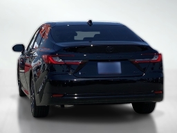 Toyota Camry XLE (Natl) 2026