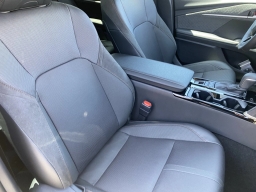 Toyota Camry XLE (Natl) 2026