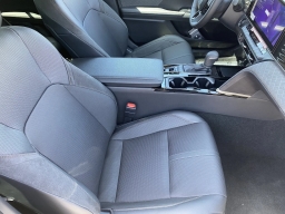 Toyota Camry XLE (Natl) 2026