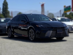 Toyota Camry XLE (Natl) 2026