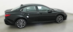Toyota Camry XLE AWD (Natl) 2026