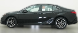 Toyota Camry XLE AWD (Natl) 2026