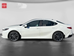 Toyota Camry XLE AWD (Natl) 2026