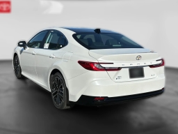 Toyota Camry XLE AWD (Natl) 2026