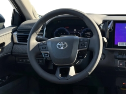 Toyota Camry XLE AWD (Natl) 2026
