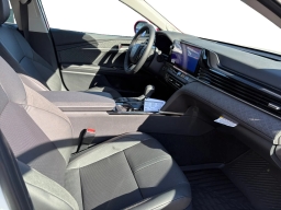 Toyota Camry XLE AWD (Natl) 2026