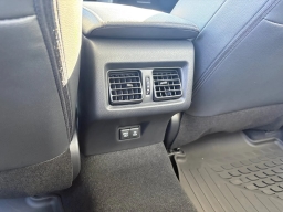 Toyota Camry XLE AWD (Natl) 2026