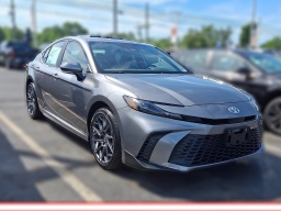 Toyota Camry SE AWD (Natl) 2026