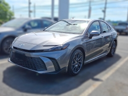 Toyota Camry SE AWD (Natl) 2026