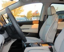 Honda Odyssey Touring Auto 2026