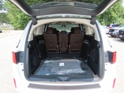 Honda Odyssey Touring Auto 2026