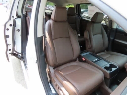 Honda Odyssey Touring Auto 2026