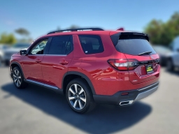 Honda Pilot Touring AWD 2025
