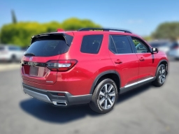 Honda Pilot Touring AWD 2025