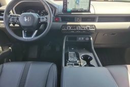 Honda Pilot Touring AWD 2025