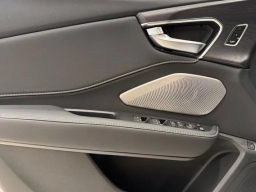 Acura RDX w/Advance Package SH-AWD 2026