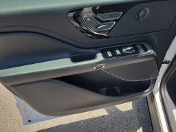 Lincoln Aviator Premiere AWD 2026