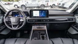 Lincoln Aviator Reserve AWD 2025
