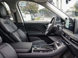 Lincoln Aviator Reserve AWD 2025
