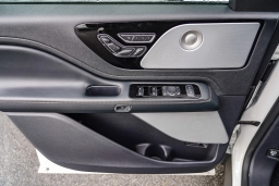 Lincoln Aviator Reserve AWD 2025