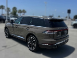 Lincoln Aviator Reserve AWD 2025