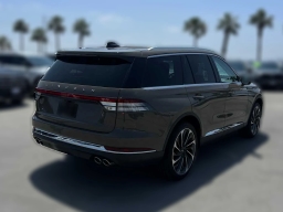 Lincoln Aviator Reserve AWD 2025