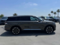 Lincoln Aviator Reserve AWD 2025