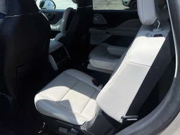 Lincoln Aviator Reserve AWD 2025