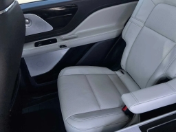 Lincoln Aviator Reserve AWD 2025
