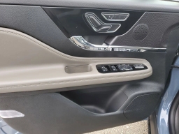 Lincoln Corsair Reserve FWD 2026