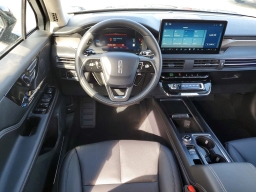 Lincoln Corsair Reserve FWD 2026