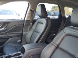 Lincoln Corsair Reserve FWD 2026