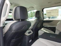 Lincoln Navigator Premiere 4x4 2026