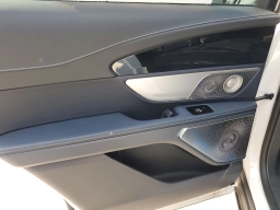 Lincoln Nautilus Reserve AWD 2025