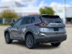 Nissan Rogue S FWD 2026