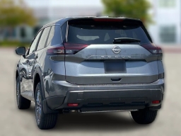 Nissan Rogue S FWD 2026