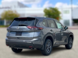 Nissan Rogue S FWD 2026