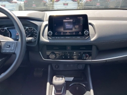 Nissan Rogue S FWD 2026