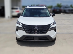 Nissan Rogue Dark Armor FWD 2026